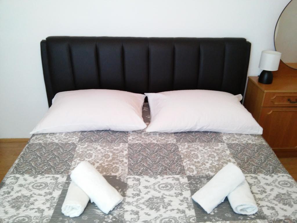 Apartment Doris Primošten Esterno foto